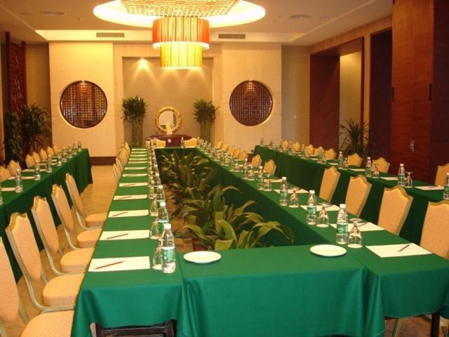 Phoenix Hotel Wuyi Цзянмынь Экстерьер фото